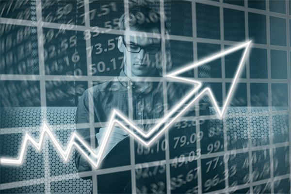 美国4月ADP就业人数增加19.2万，预期18万，3月数据上修